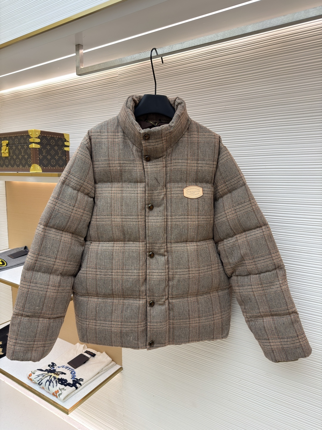 루이비통(LV) 트위드 체크 스트링 스탠드카라 패딩 재킷 의류