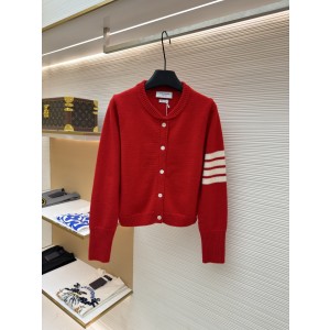 톰 브라운(Thom Browne) 레드 닥스훈트 모티프 니트 가디건 의류