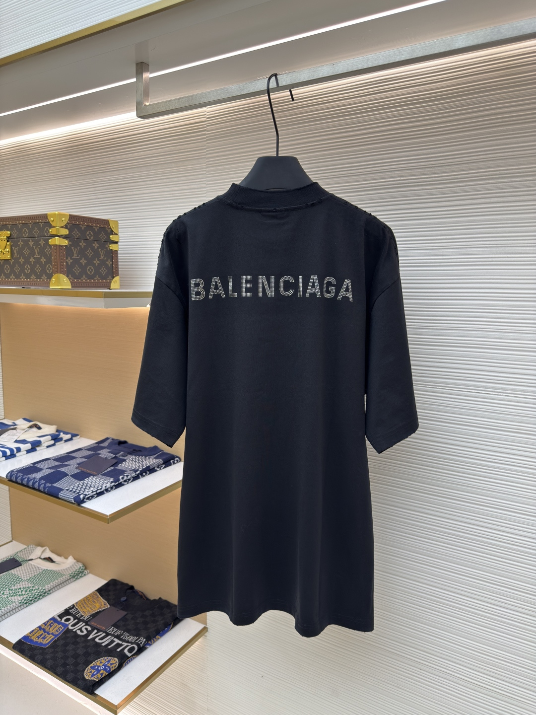발렌시아가(Balenciaga) 백 로고 크리스털 핫픽스 반소매 티셔츠 의류