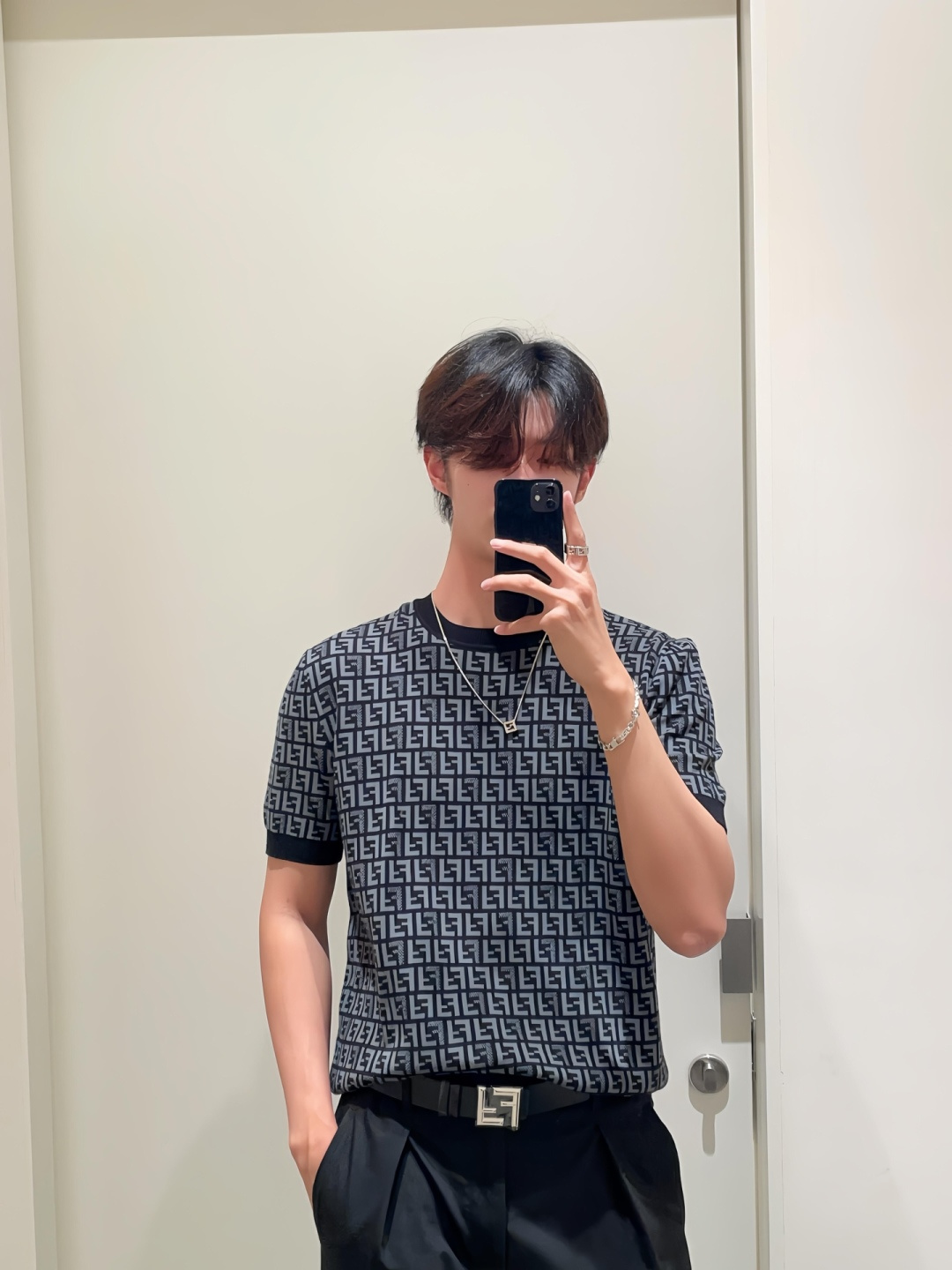 펜디(FENDI) 올오버 FF 자카드 니트 반소매 티셔츠 의류