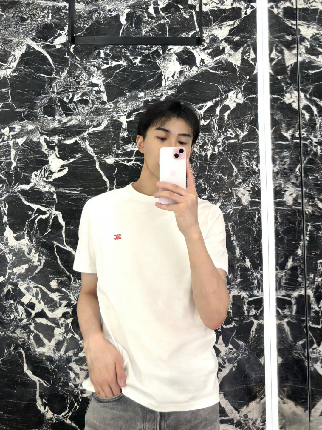 셀린느(CELINE) 트리옹프 자수 반팔 티셔츠 의류