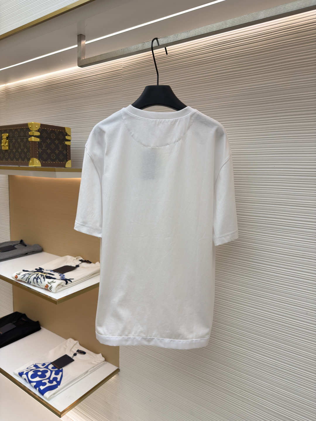 프라다(PRADA) 포켓 반팔 티셔츠 의류