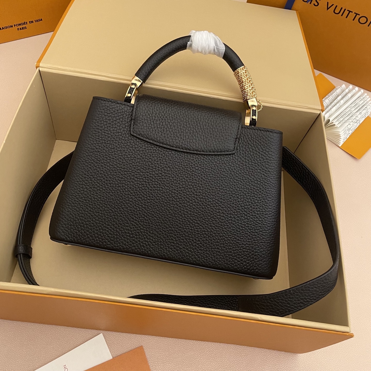 LV 루이비통 카퓌신 Fireworks 주얼리 에디션 토트백 숄더백 가방 스몰