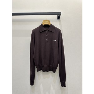 프라다(Prada) 와이어 셔링 입체 로고 슬리브리스 민소매 나시 의류