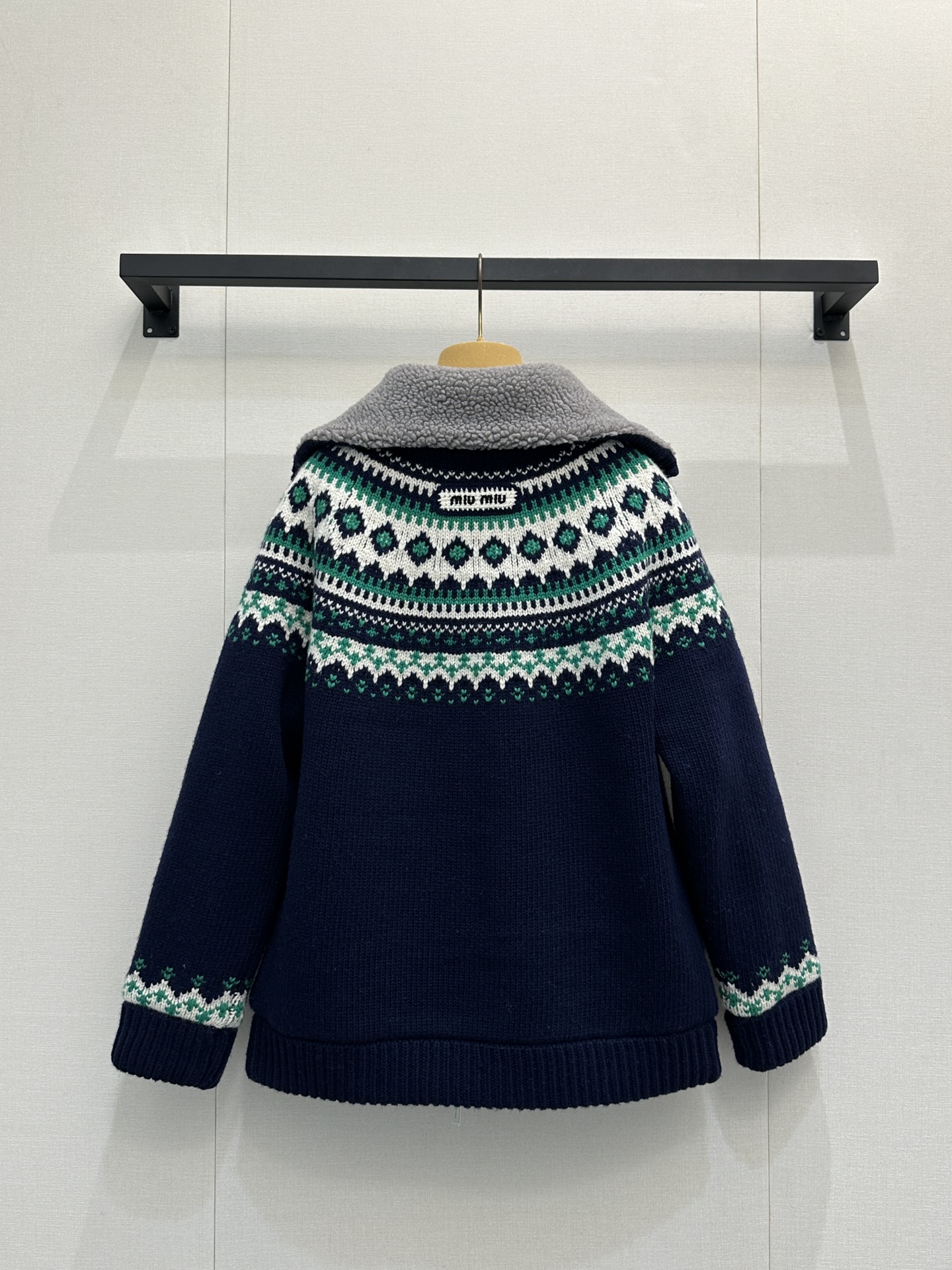 miumiu 미우미우 페어아일 자카드 양모 후리스 자켓 재킷 의류