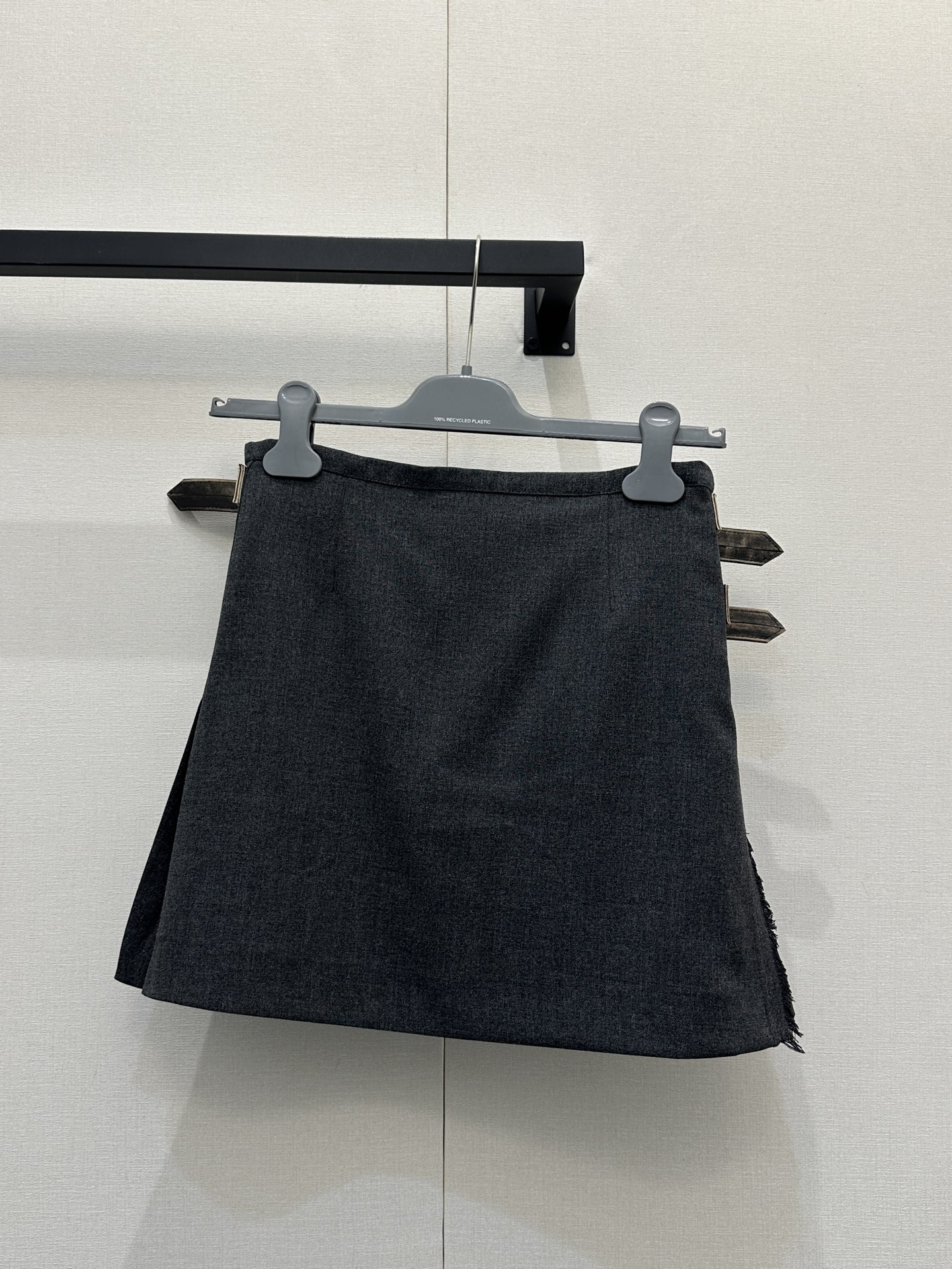 프라다(Prada) 리얼 레더 벨티드 럭셔리 백플리츠 스커트 치마 의류