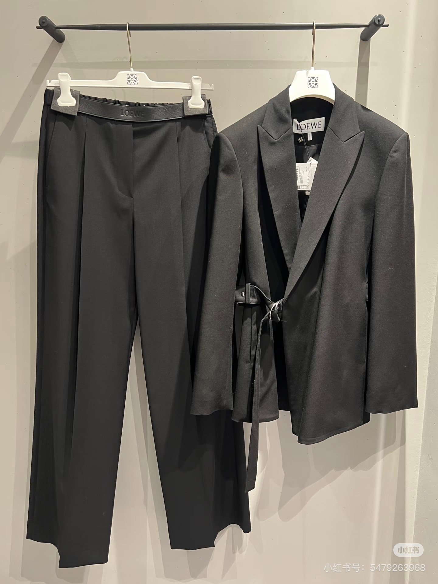 로에베(LOEWE) 테일러드 수트 자켓 재킷 & 와이드 팬츠 바지 셋업 세트 의류