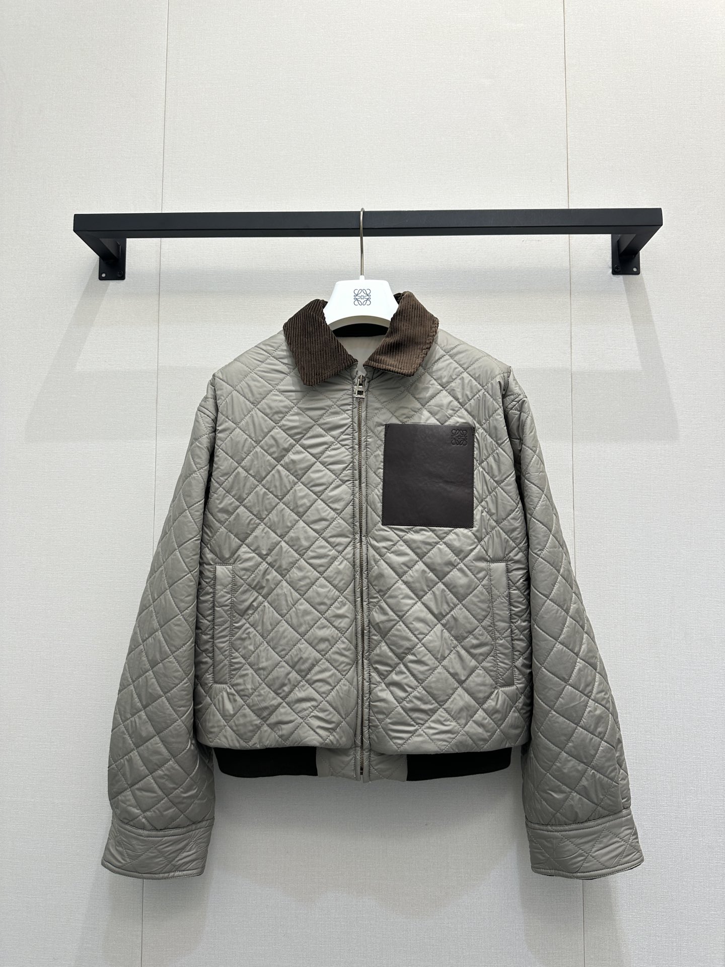 로에베(LOEWE) 코듀로이 카라 다이아몬드 퀼팅 자켓 재킷 의류