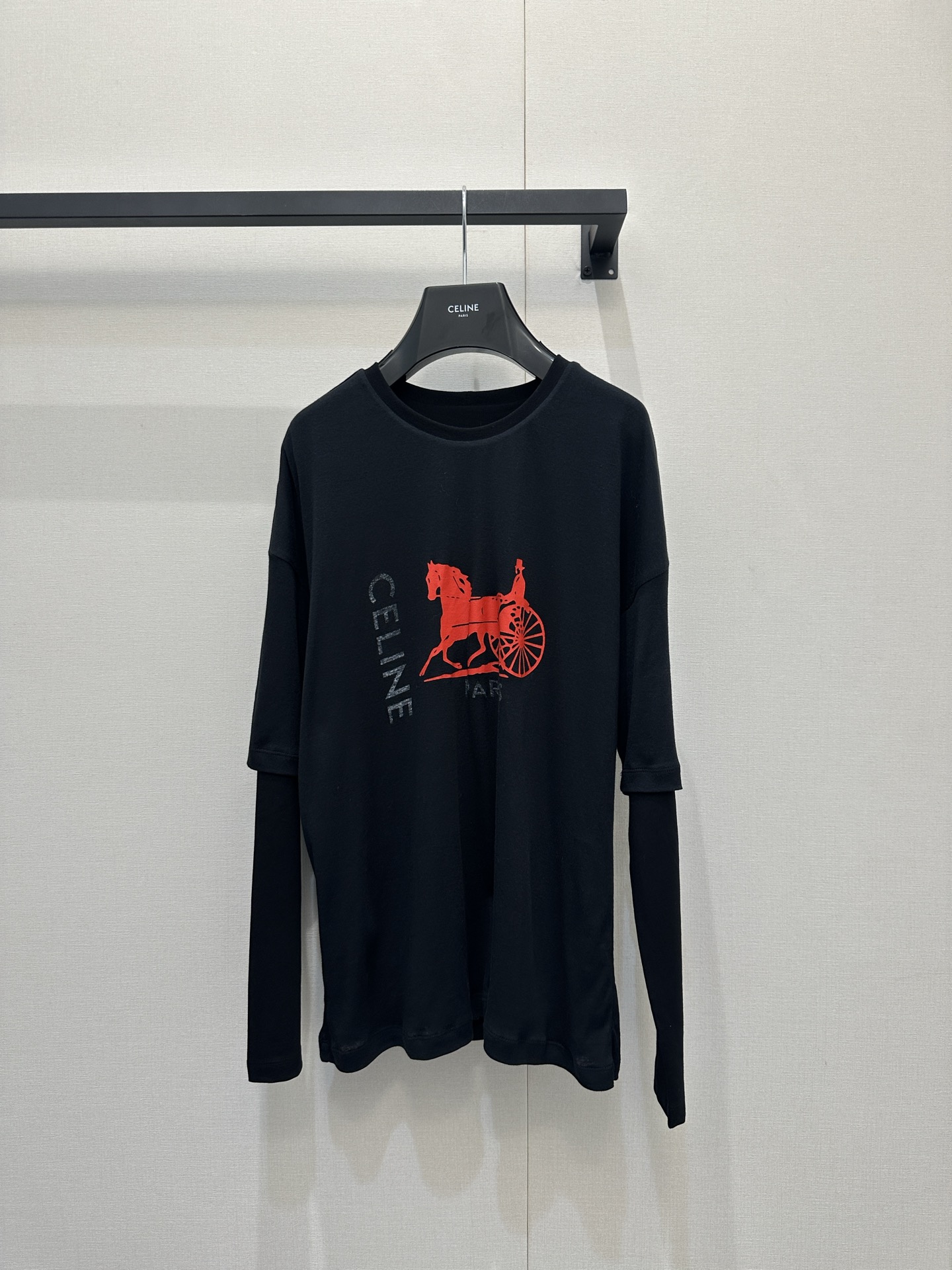 셀린느(CELINE) 마차 로고 긴팔 티셔츠 의류