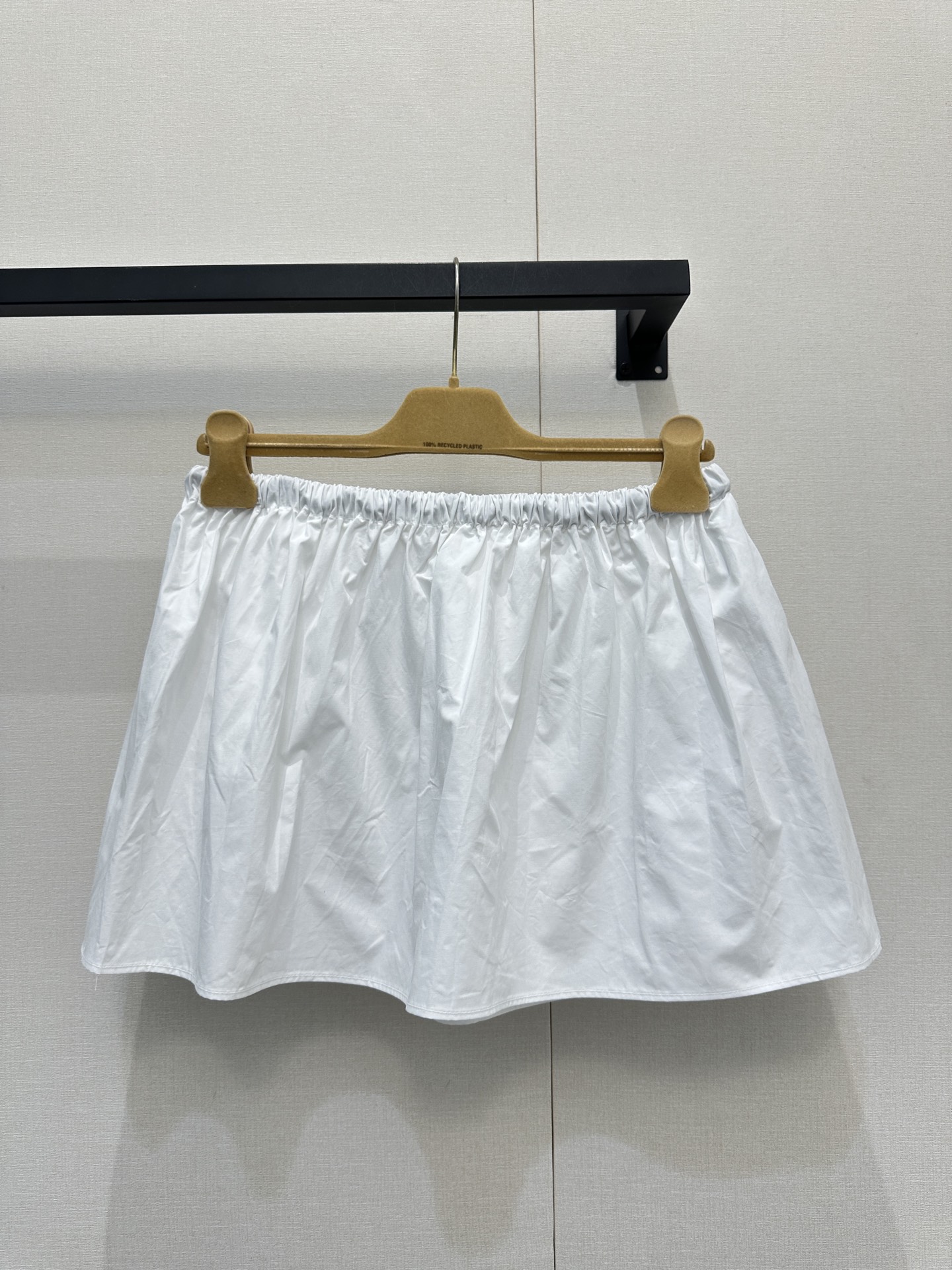 미우미우(miumiu) 로고 자수 셔링 스커트 치마 의류