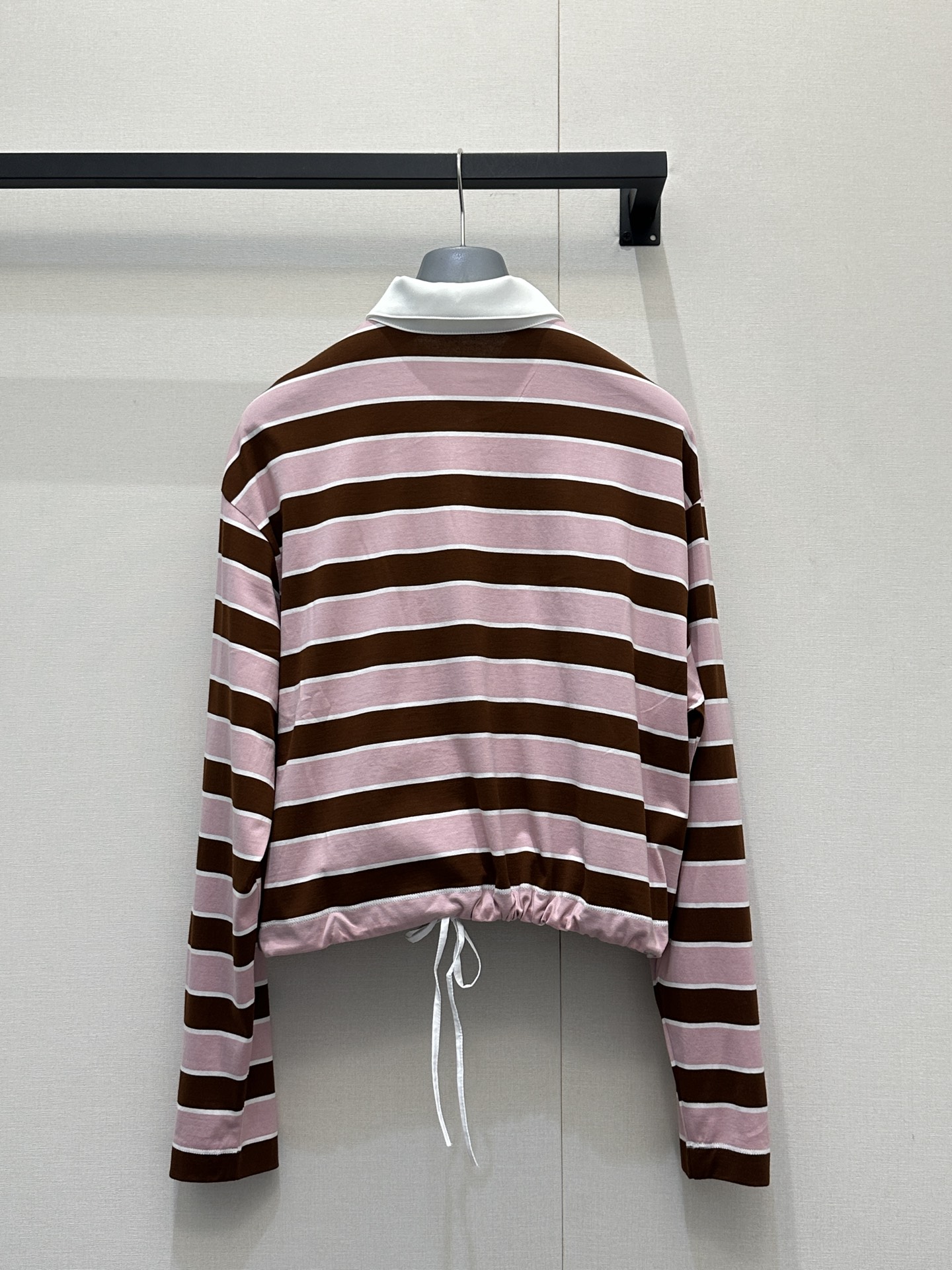 프라다(PRADA) 스트라이프 폴로 집업 긴팔 티셔츠 의류