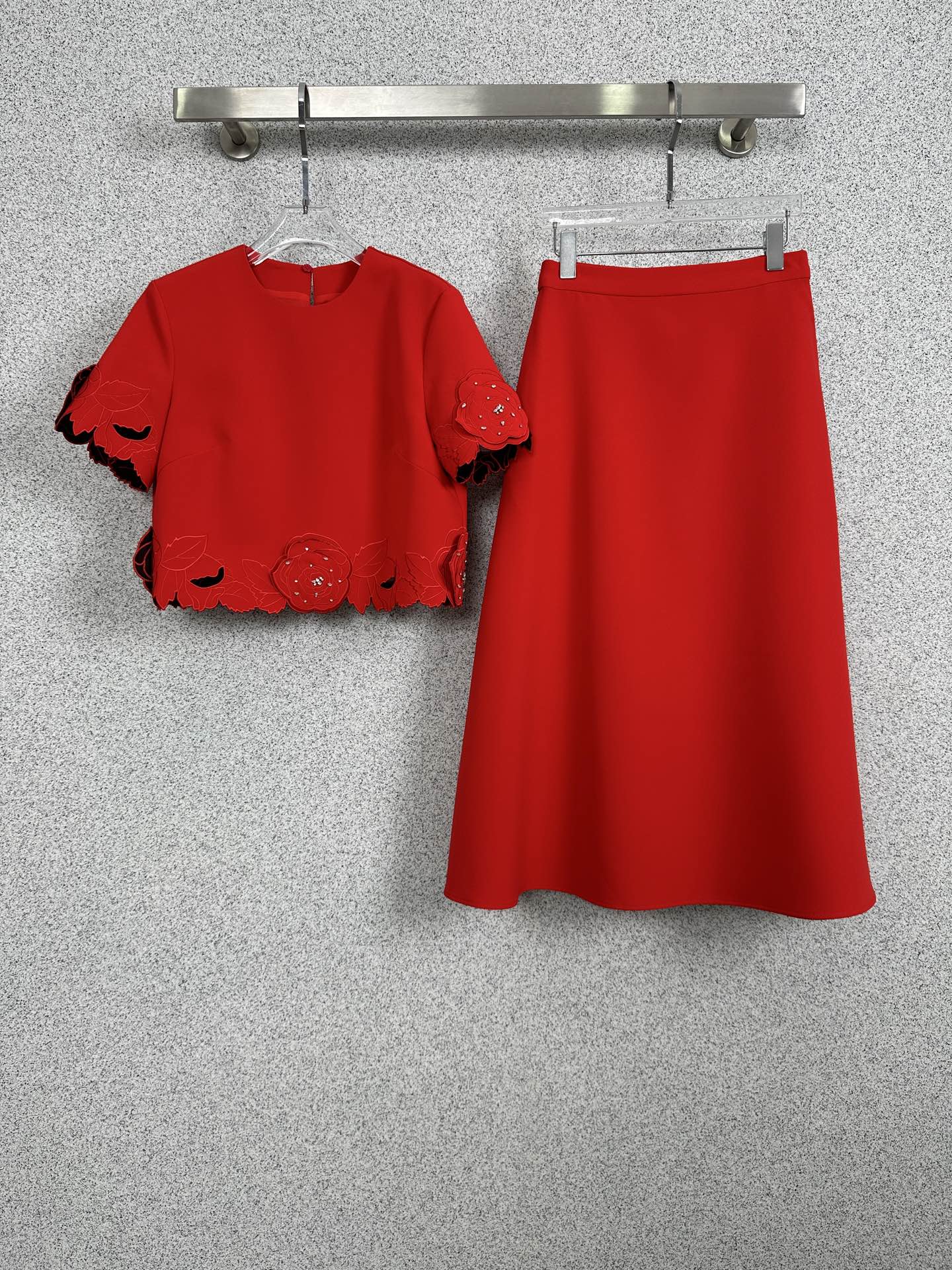 발렌티노(Valentino) 입체 자수 & 수공예 쥬얼 상의 하의 스커트 셋업 세트 의류