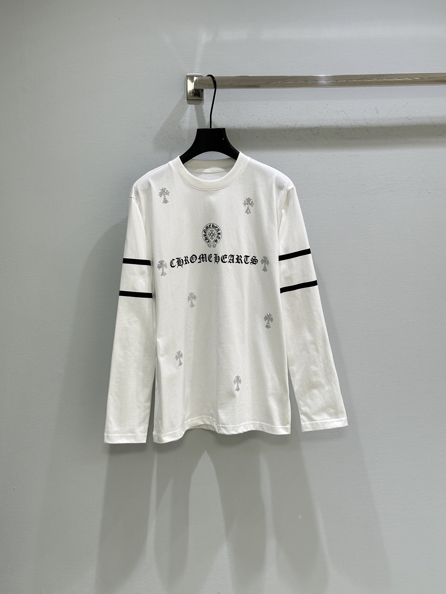 크롬하츠(Chrome Hearts) 쥬얼 십자가 긴팔 티셔츠 의류