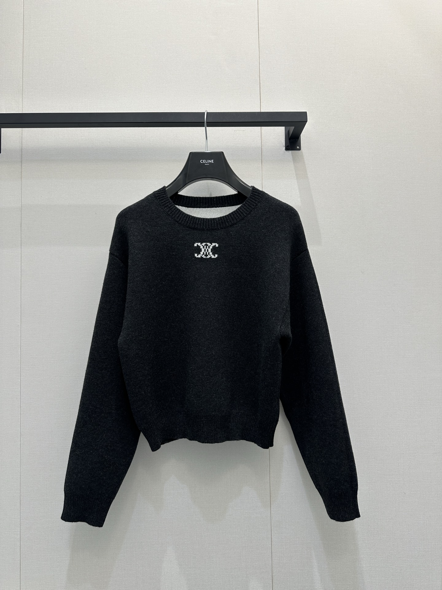 셀린느(Celine) 자수 로고 라운드 니트 의류