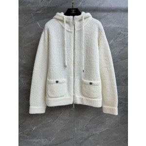 샤넬(Chanel) 2025 스키 컬렉션 후드 집업 가디건 자켓 재킷 의류