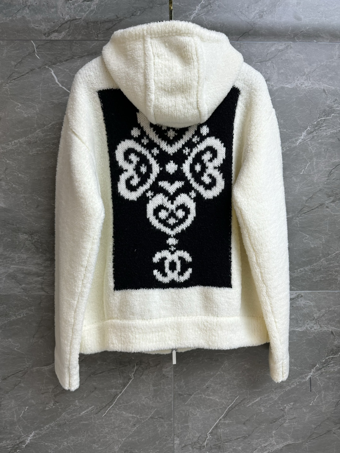 샤넬(Chanel) 2025 스키 컬렉션 후드 집업 가디건 자켓 재킷 의류