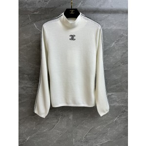 샤넬(Chanel) 2025 스키 컬렉션 로고 니트 의류