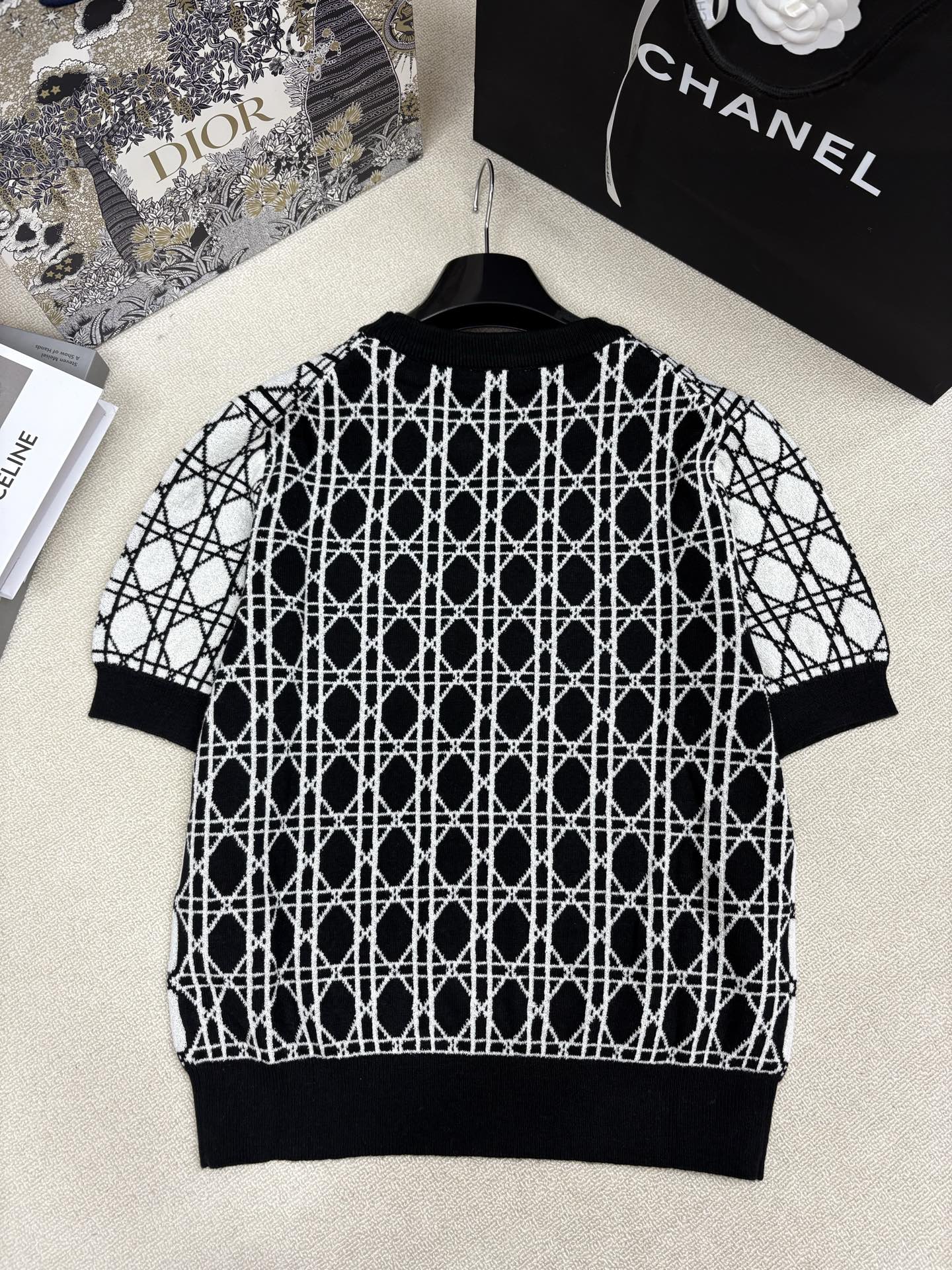 디올(Dior) 오블리크 다이아몬드 반팔 니트 의류