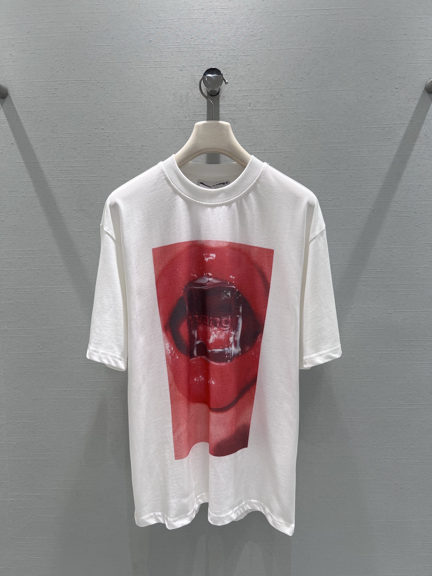 알렉산더왕(Alexander Wang) AW 레드 립 아트 프린팅 반팔 티셔츠 의류