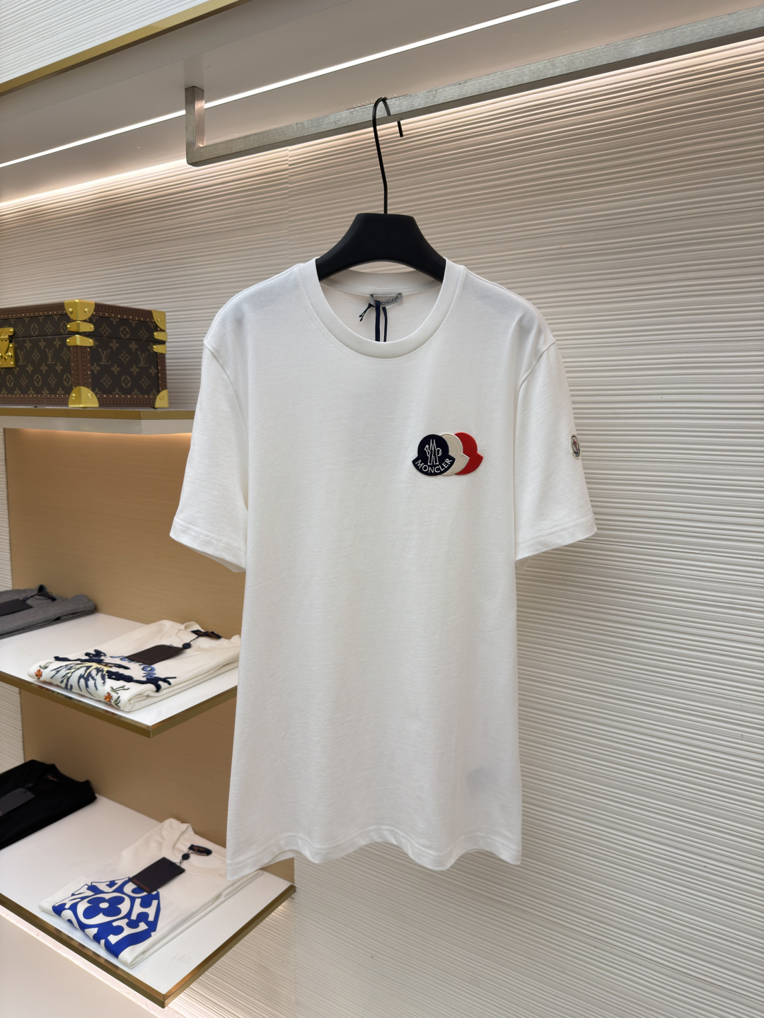 몽클레르(MONCLER) 패치 로고 반소매 티셔츠 의류