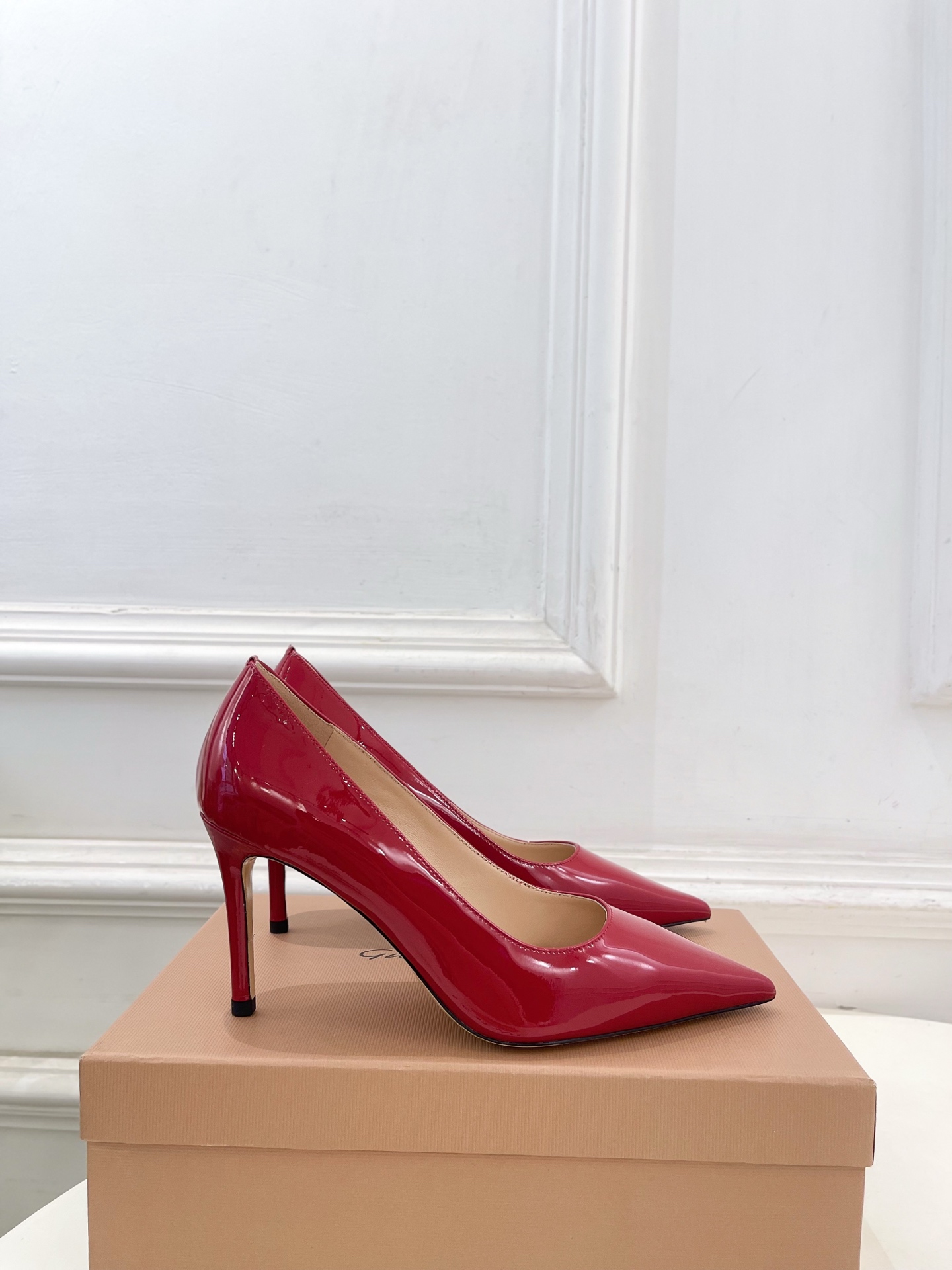 지안비토 로시(Gianvito Rossi) 클래식 토 하이힐 신발