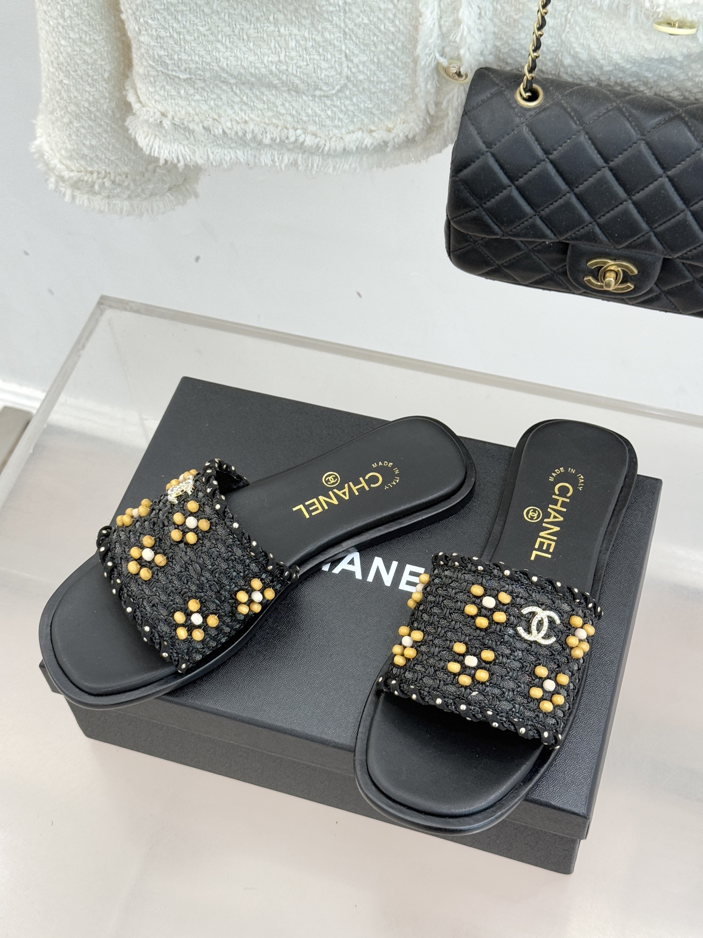 샤넬(CHANEL) 더블 C 플랫 슬리퍼 신발