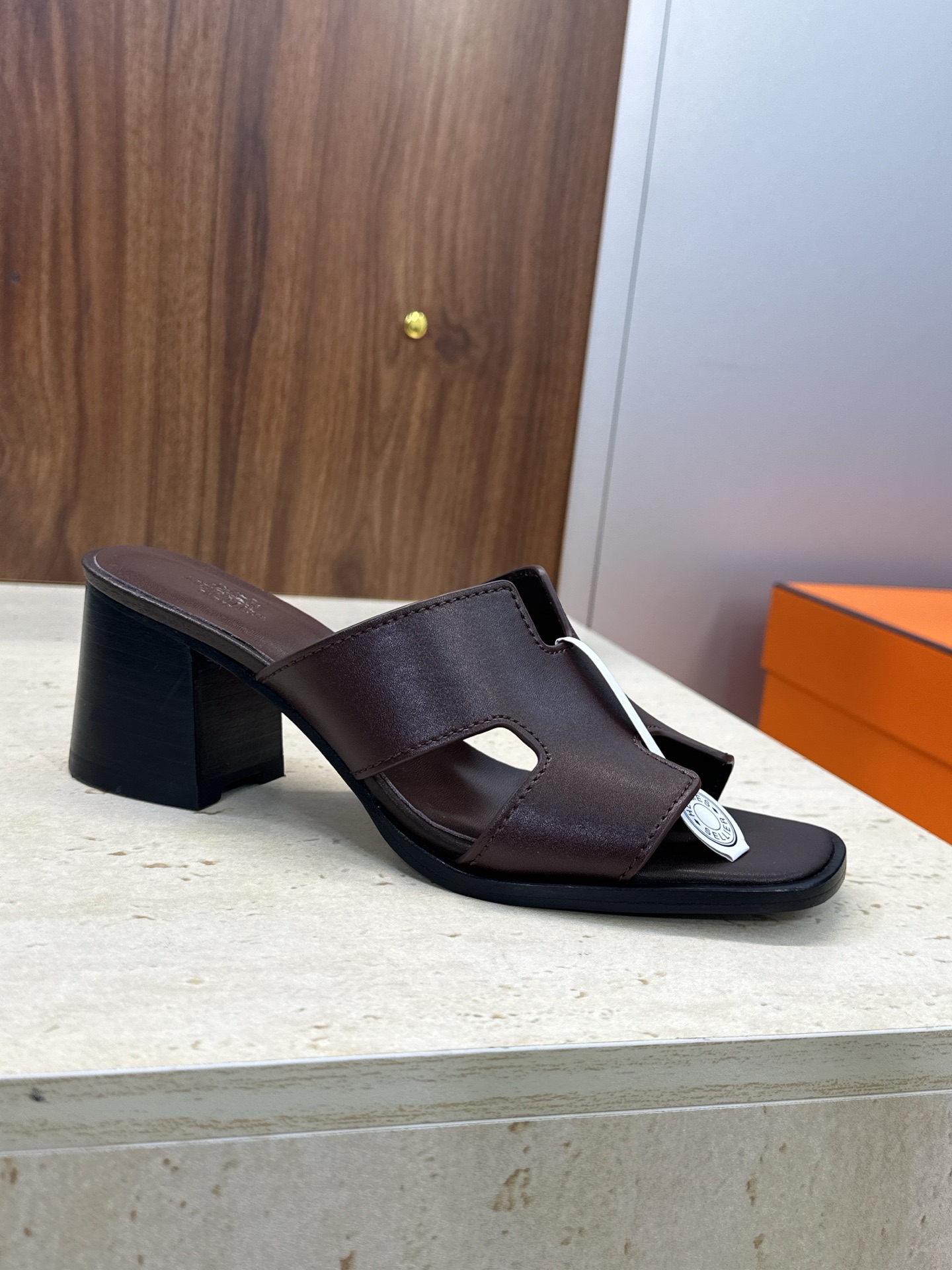 에르메스(HERMES)  굵은굽 슬리퍼 샌들 신발