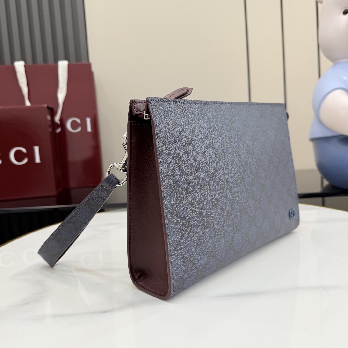 GUCCI 구찌 GG 수프림 소프트 클러치 백 (768255) 가방