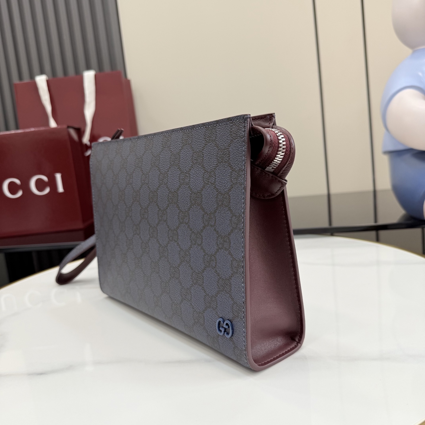 GUCCI 구찌 GG 수프림 소프트 클러치 백 (768255) 가방