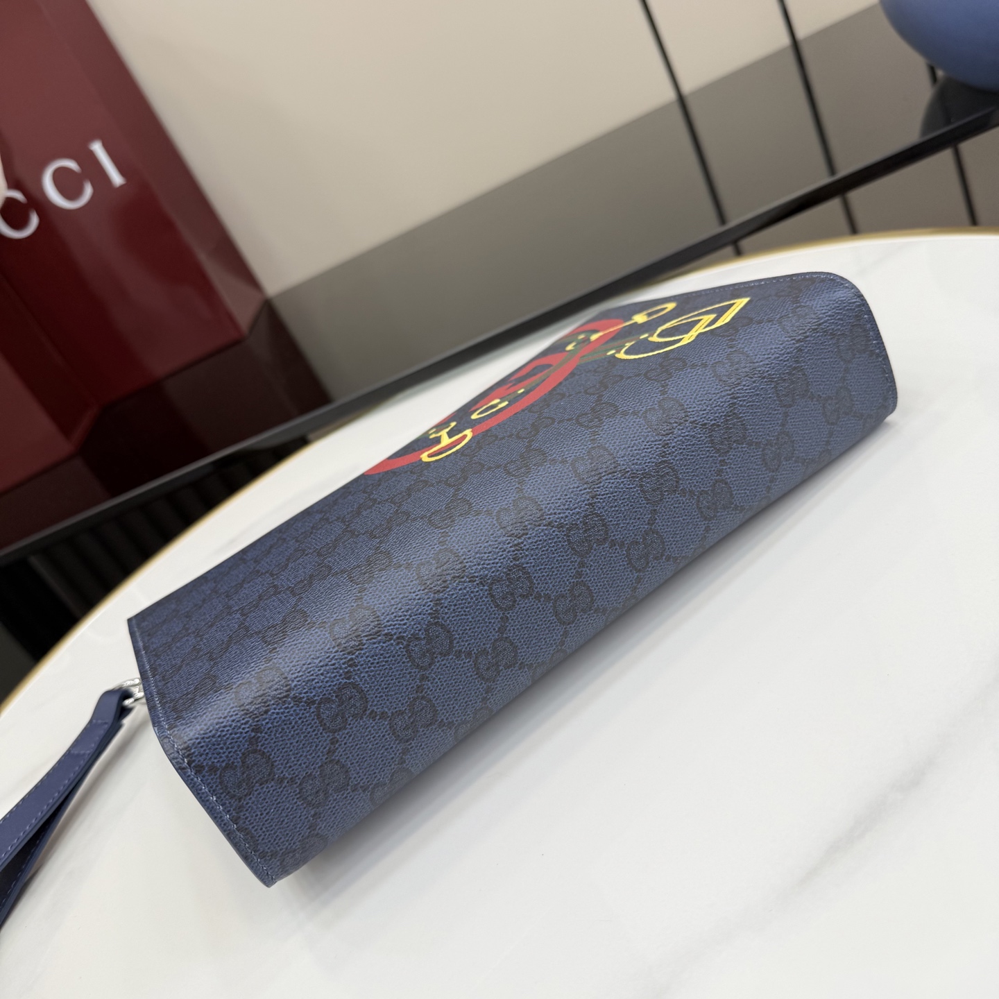 GUCCI 구찌 GG 수프림 인터로킹 G & 홀스빗 클러치 가방 (855581)