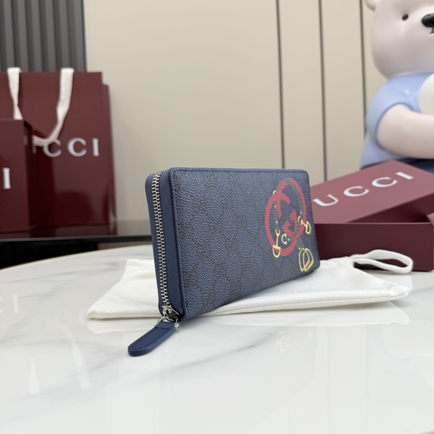 GUCCI 구찌 GG 수프림 인터로킹 G & 홀스빗 프린트 장지갑 지갑(855680)