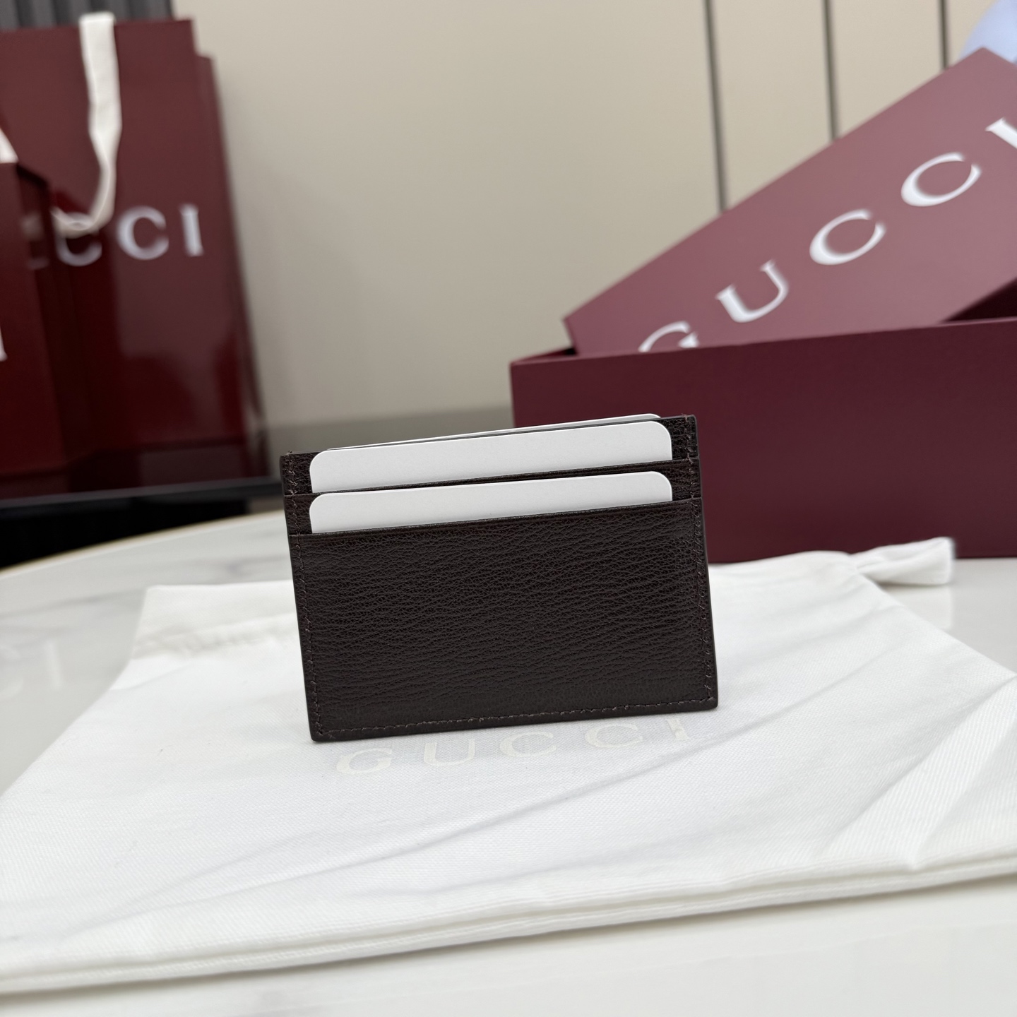 GUCCI 구찌 2026 SS 리라(Lira) 레더 카드 지갑 (867316)