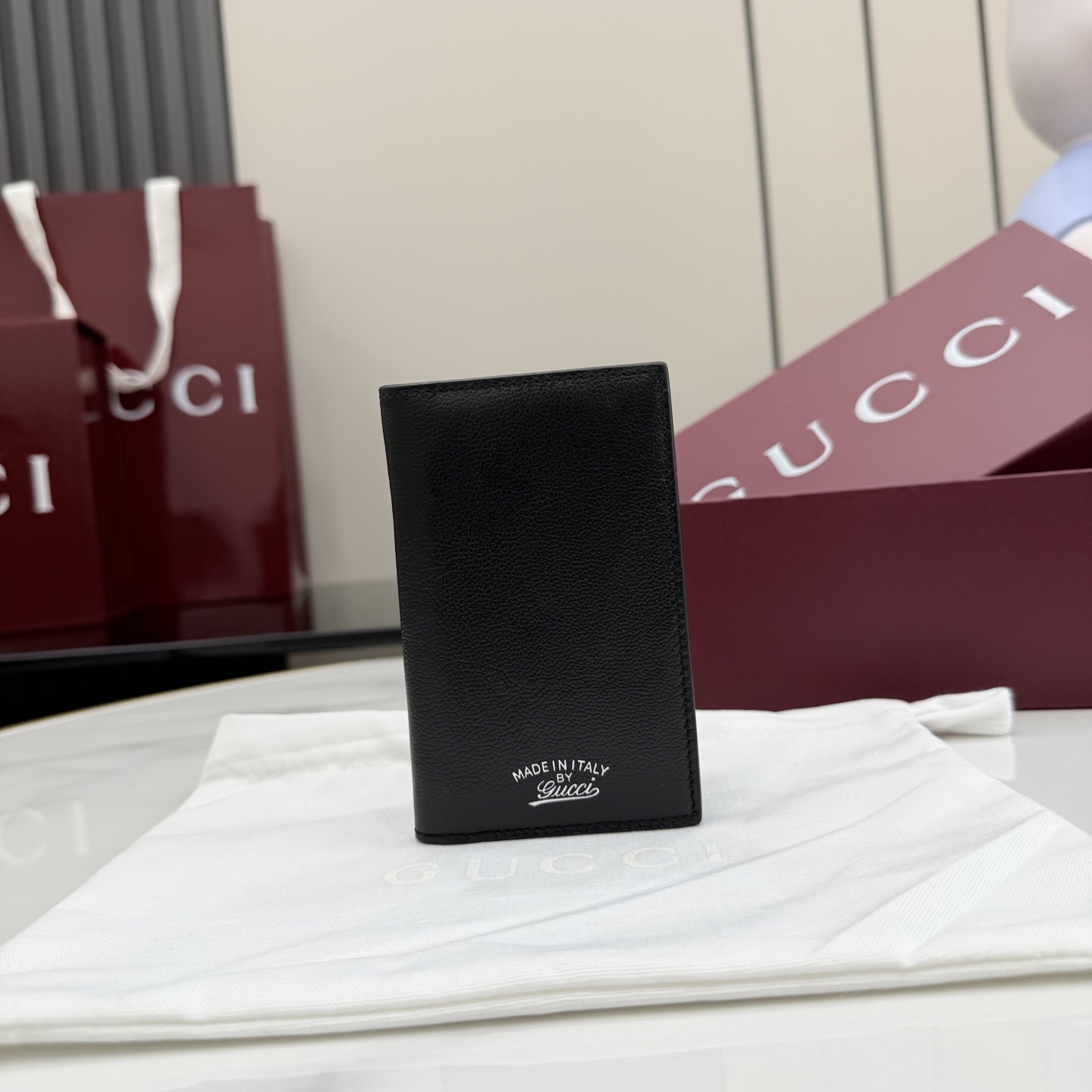 GUCCI 구찌 2026 SS 리라(Lira) 세로형 레더 카드 지갑 (867327)