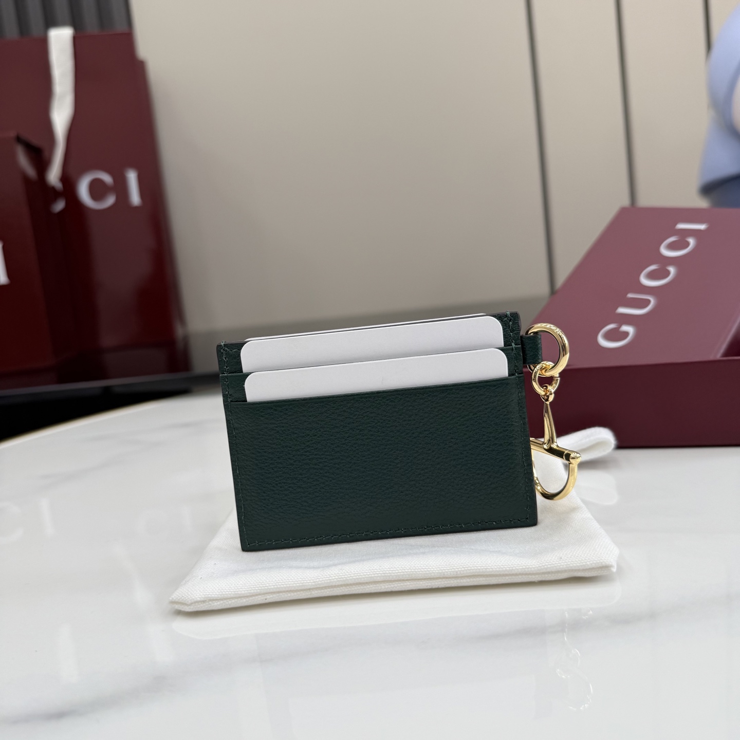GUCCI 구찌 하프 홀스빗 레더 카드 지갑 - 그린 (855651)