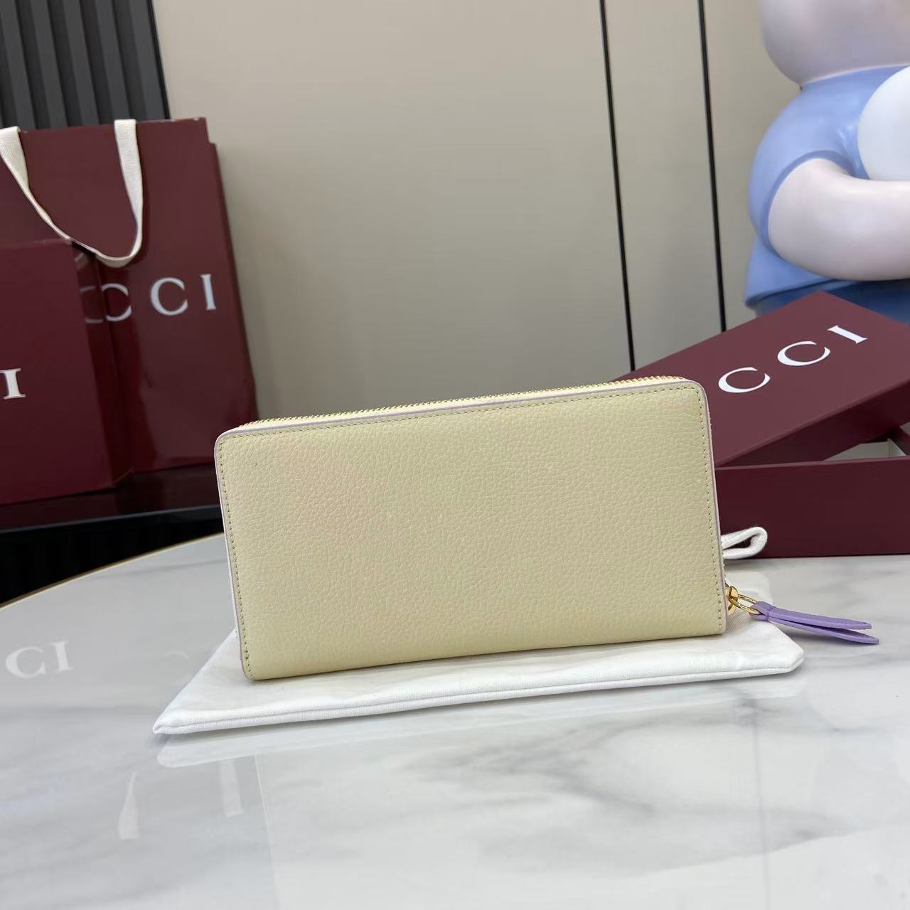 GUCCI 구찌 GG 마몽(Marmont) 바이컬러 짚 어라운드 장지갑 (456117)