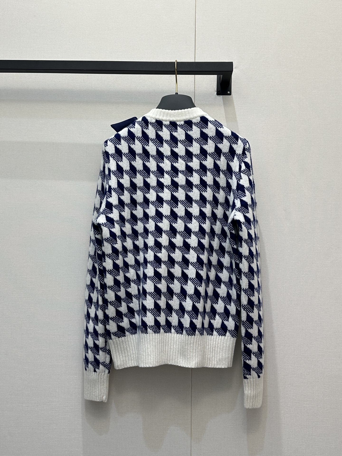 Dior CD 디올 리본 하운즈투스 긴팔 니트 의류