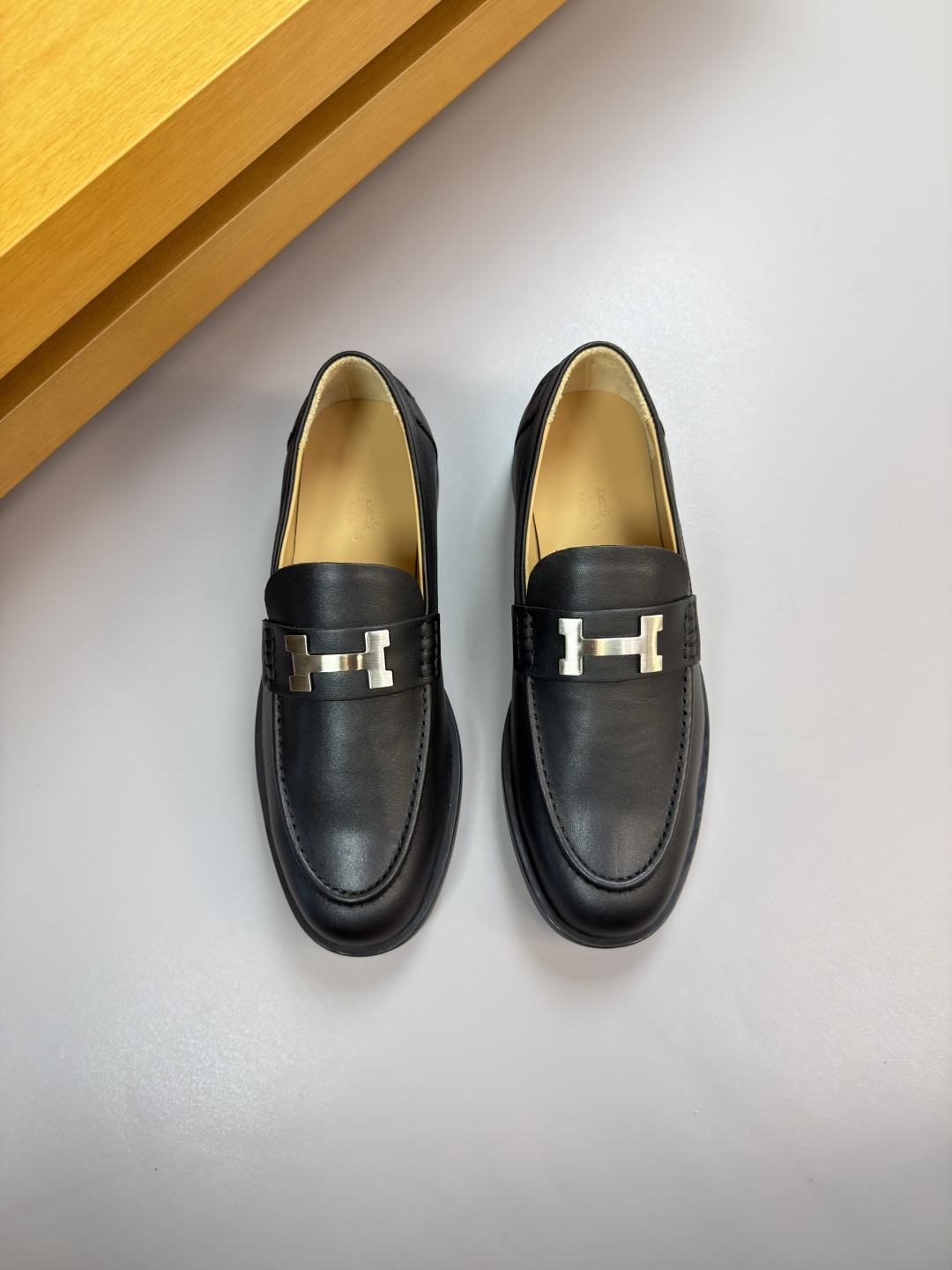 HERMES 에르메스 핸드그레인 레더 드레스 슈즈 구두 신발