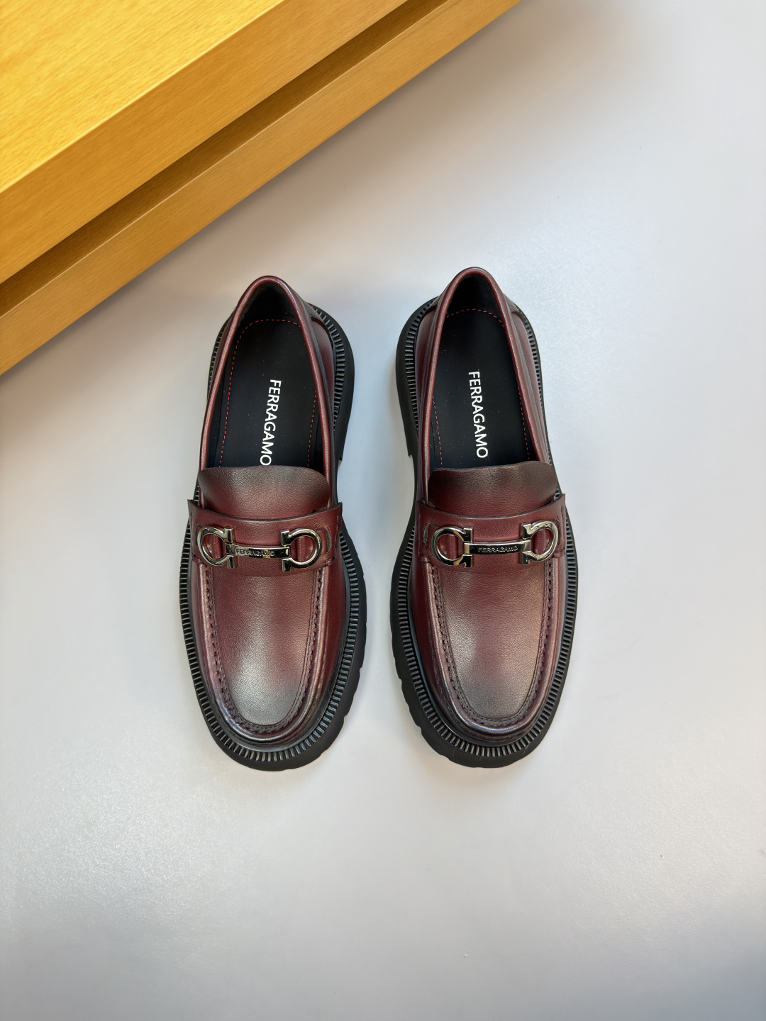 Ferragamo 페라가모 나파 레더 드레스 슈즈 로퍼 구두 신발