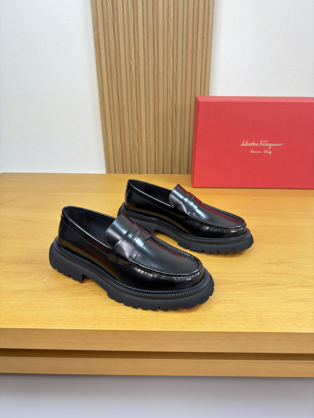 Ferragamo 페라가모 나파 레더 드레스 슈즈 로퍼 구두 신발