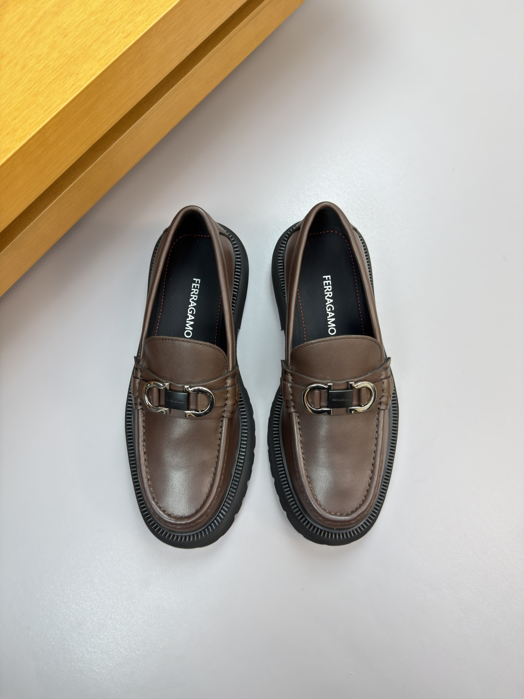 Ferragamo 페라가모 나파 레더 드레스 슈즈 로퍼 구두 신발