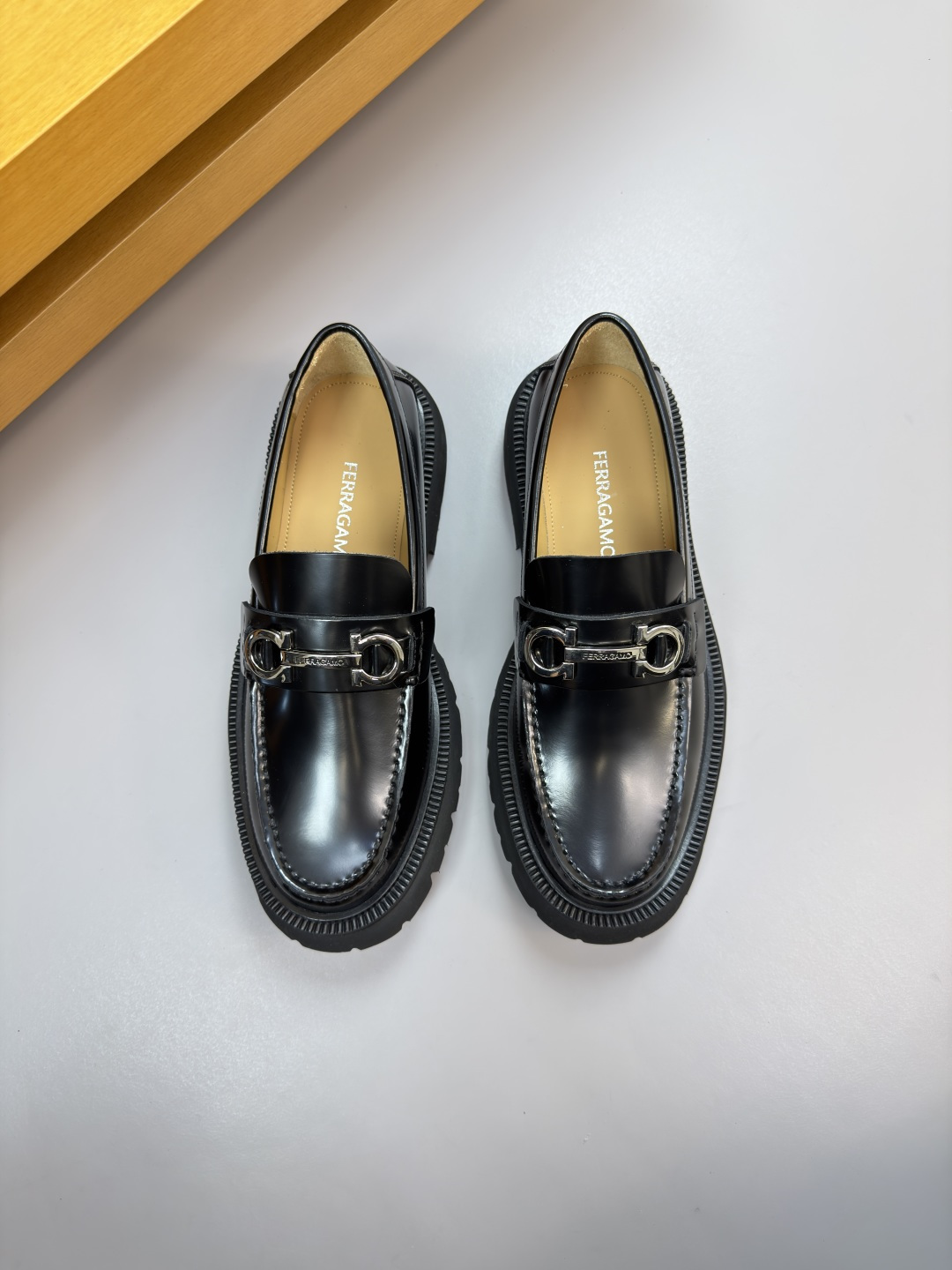 Ferragamo 페라가모 카이벤쥬 레더 드레스 슈즈 로퍼 구두 신발