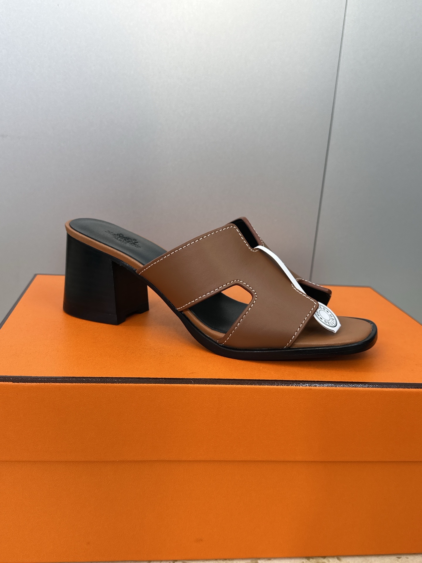 에르메스(HERMES)  굵은굽 슬리퍼 샌들 신발