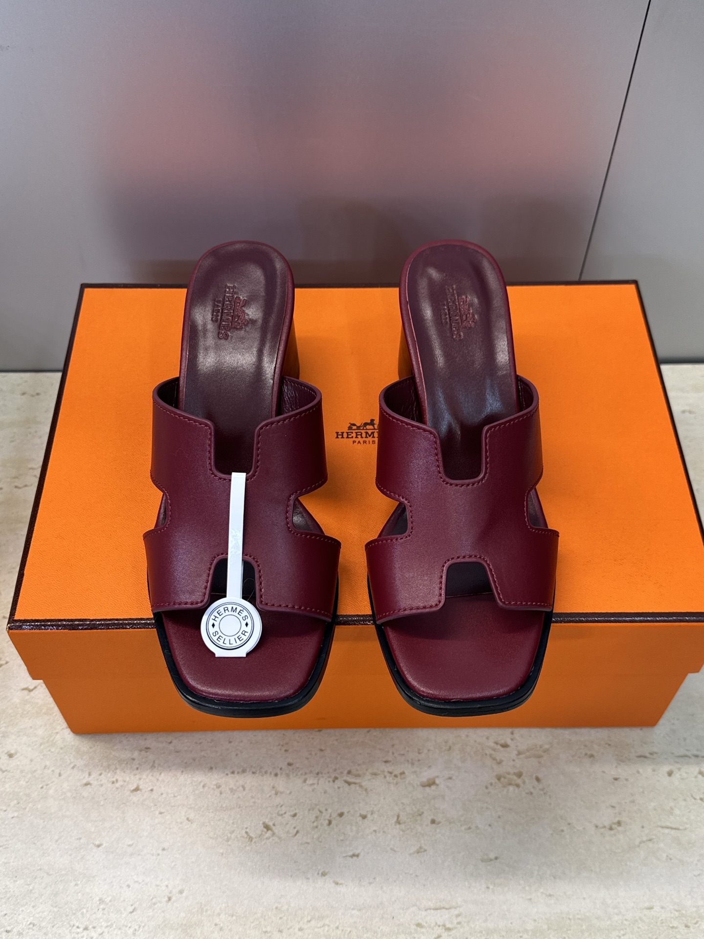 에르메스(HERMES)  굵은굽 슬리퍼 샌들 신발