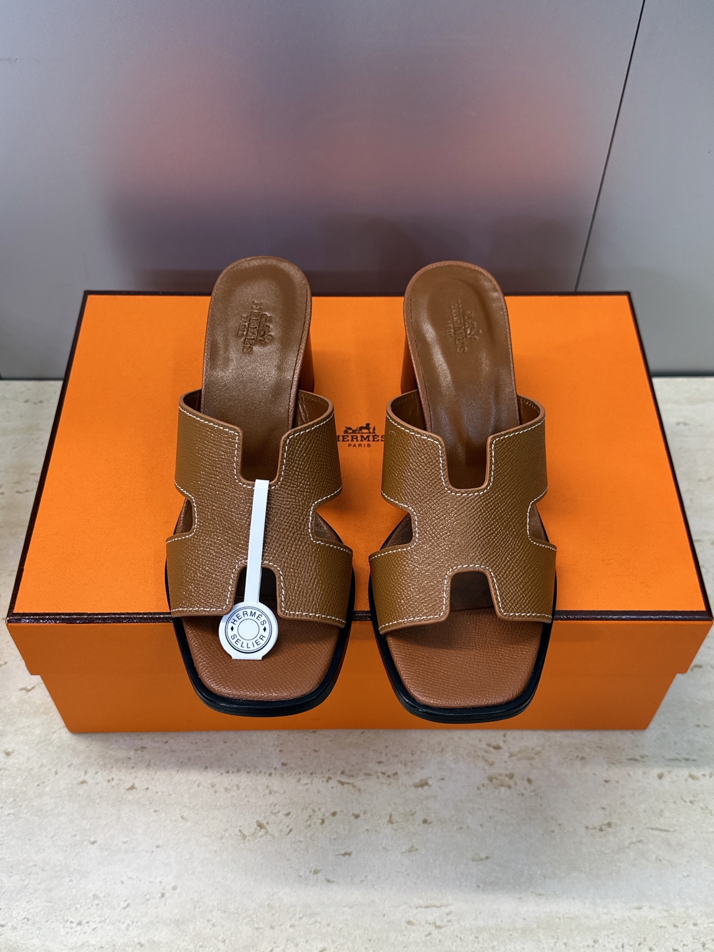 에르메스(HERMES)  굵은굽 슬리퍼 샌들 신발