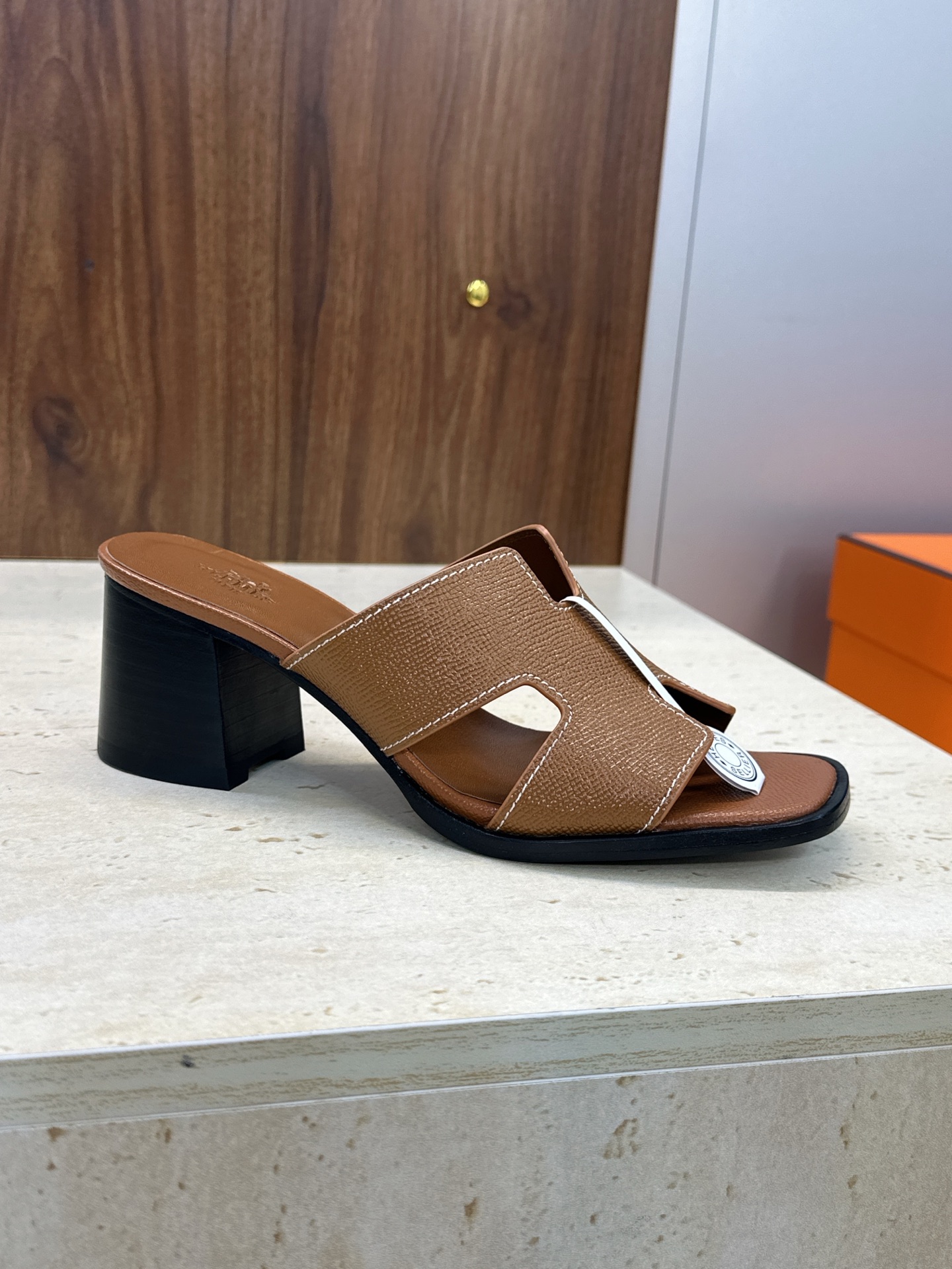 에르메스(HERMES)  굵은굽 슬리퍼 샌들 신발