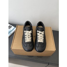 르메르(LEMAIRE) 소프트 독일군 트레이너 플랫 스니커즈 신발