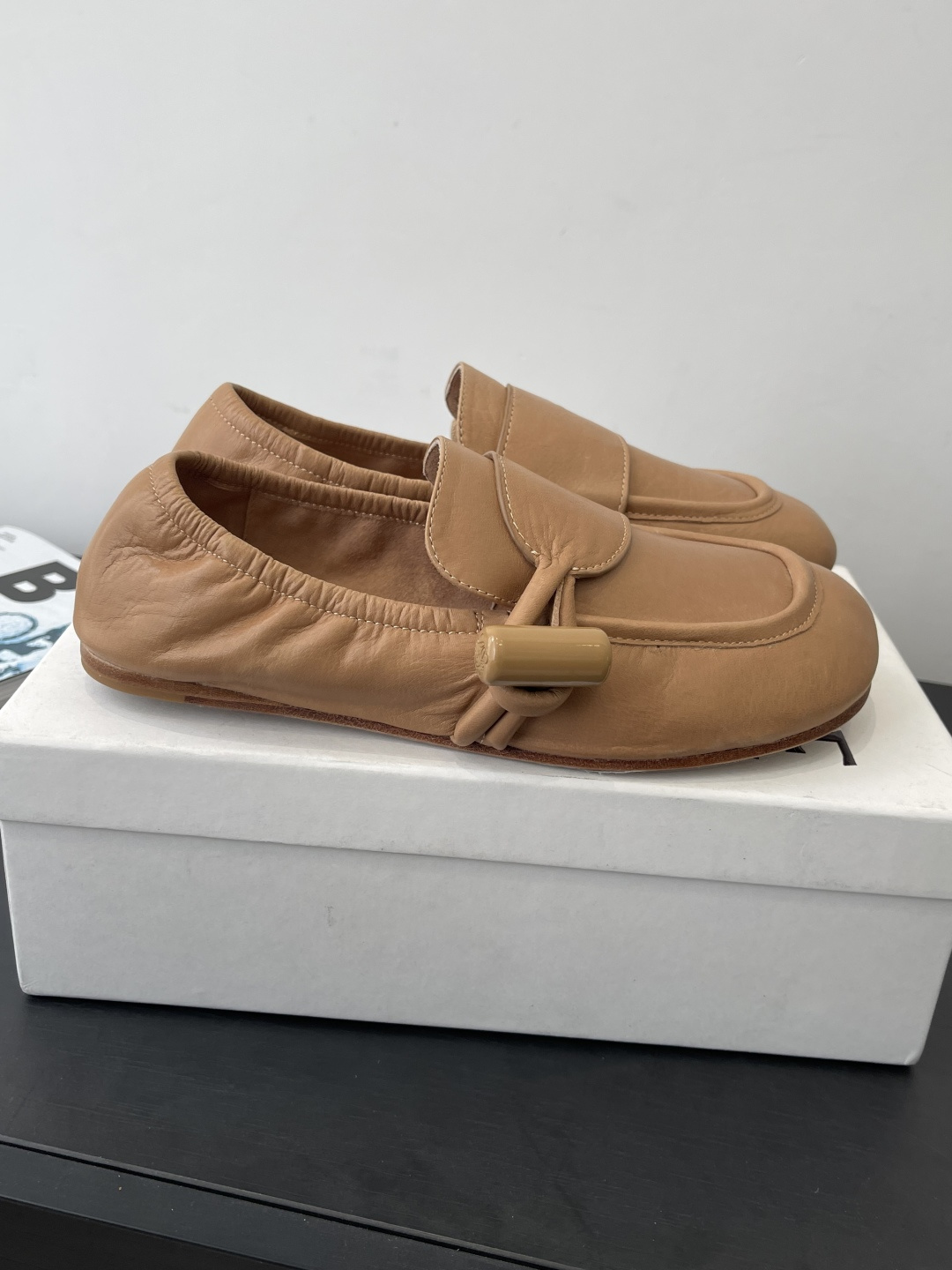 로에베(LOEWE) 빈티지 플랫 로퍼 슬립온 신발