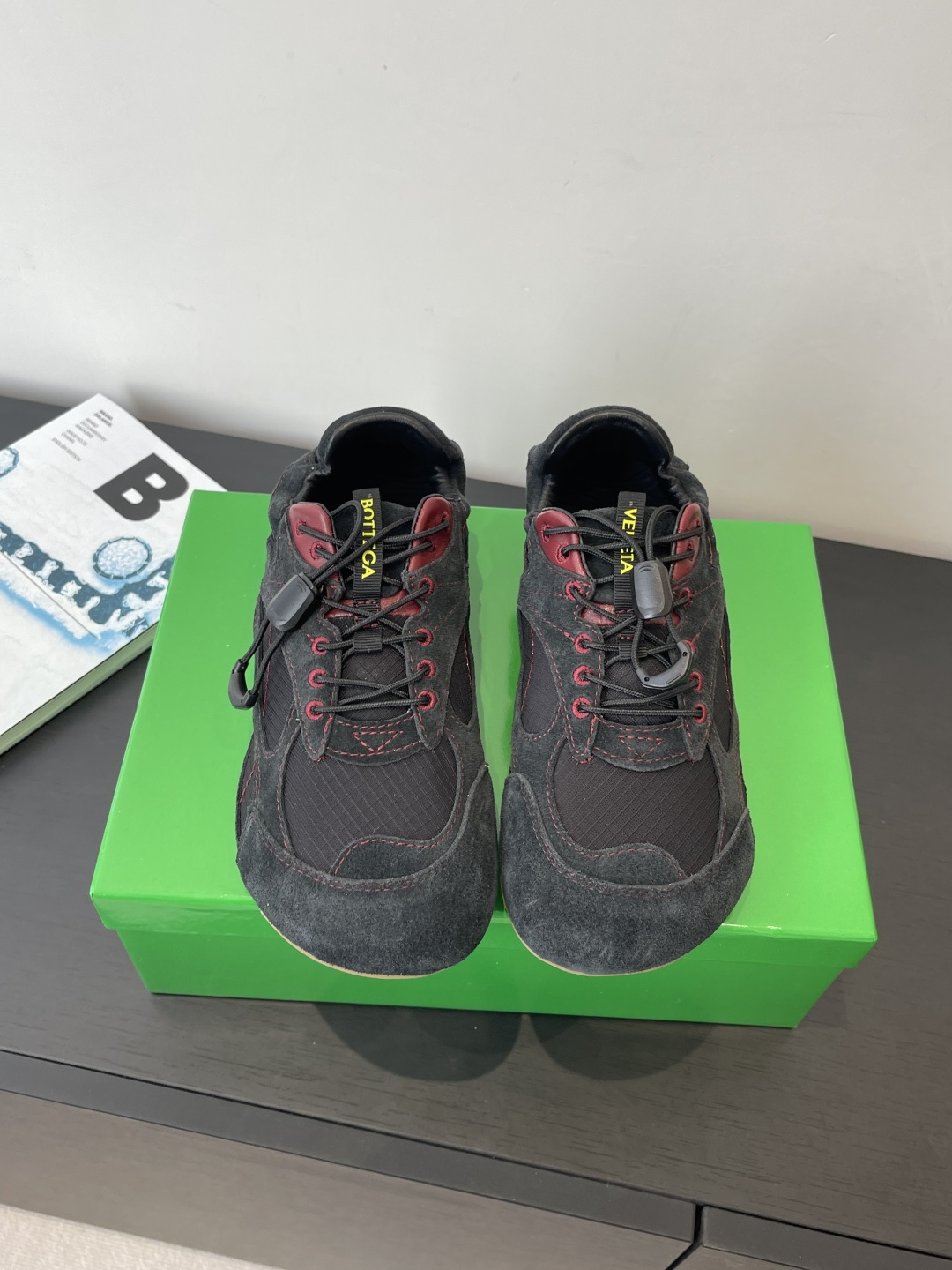 보테가 베네타(Bottega Veneta) 독일군 스니커즈 신발