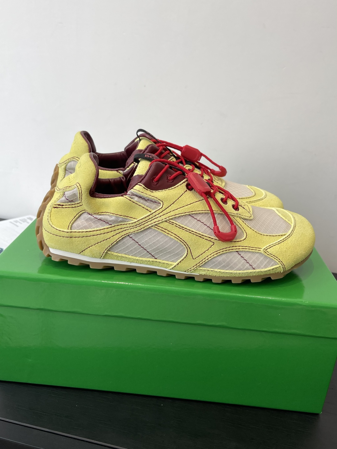 보테가 베네타(Bottega Veneta) 독일군 스니커즈 신발