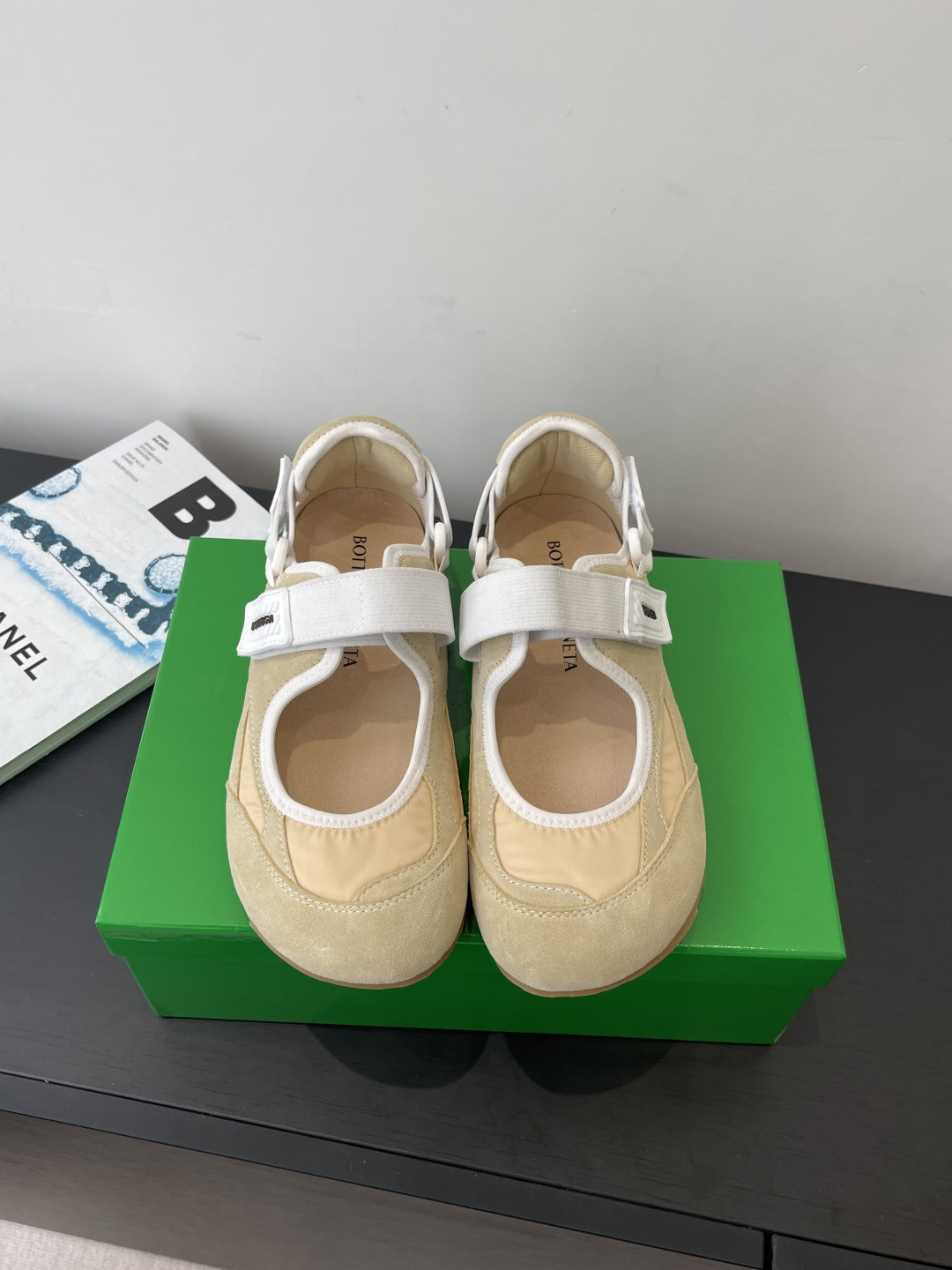 보테가 베네타(Bottega Veneta) 메리제인 캐주얼 스니커즈 신발